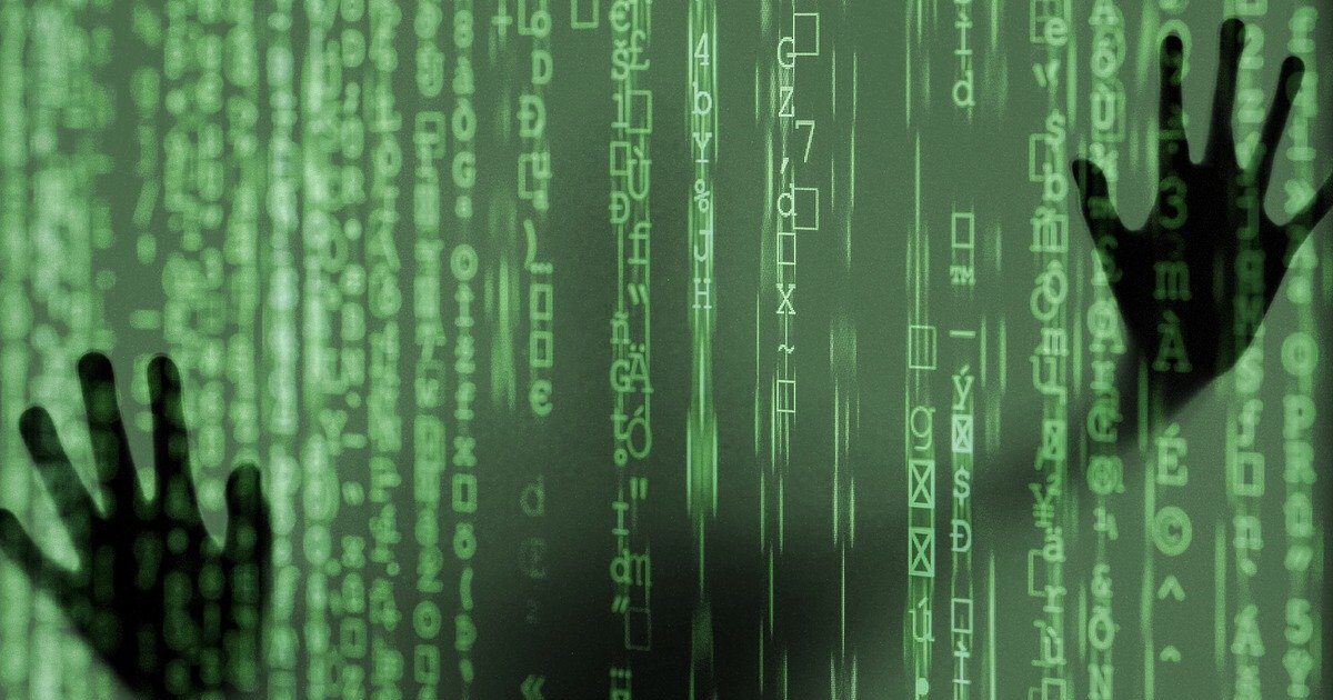 hacker-4031973_1280.jpg